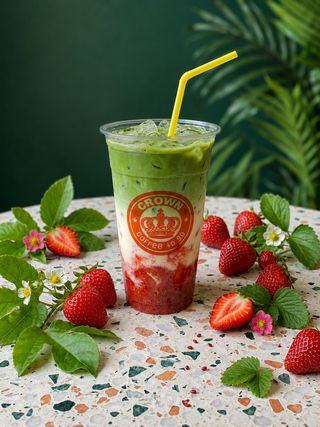 Iced Strawberry Matcha Latte 16 OZ
