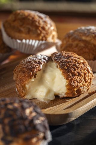 ფრანგული შუ თეთრი კრემით