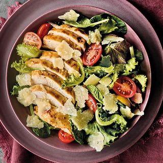 Pollo pomodorini e scaglie di Parmigiano Reggiano