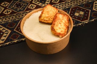 ღომი შემწვარი სულგუნით