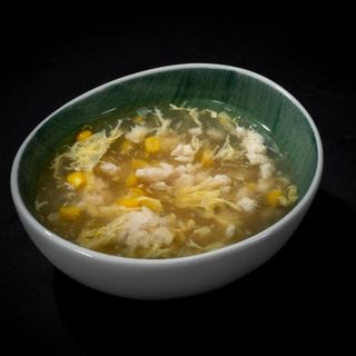 Zuppa di mais e pollo