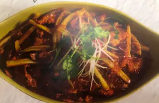 Жареная фунчоза с мясом