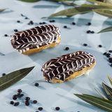 ეკლერი შავი შოკოლადის მინანქრით