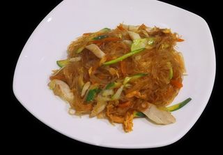 36 Spaghetti di soia con maiale piccante