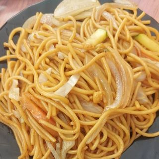 Tallarines Frito Con Verduras