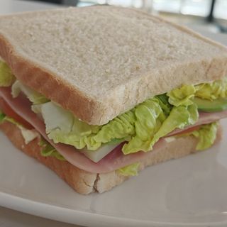 Sandwich de York y Queso Semicurado