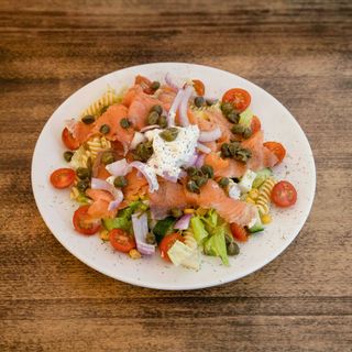 Ensalada De Salmón