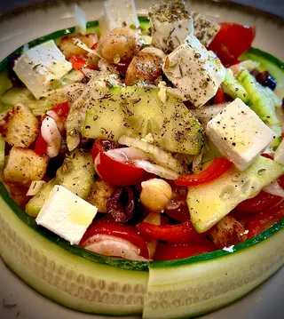 Mykonos salad