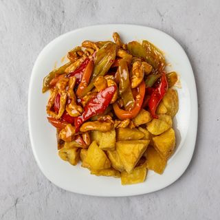 Piletina sa ljutom paprikom