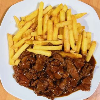 108D. Ternera con patatas fritas