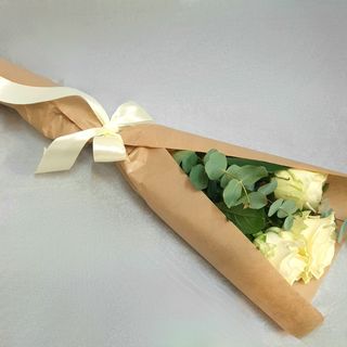 Buket sa 3 bijele ruže