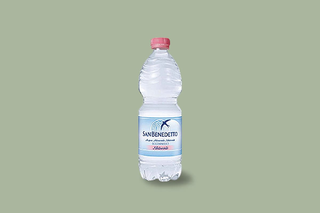Acqua naturale
