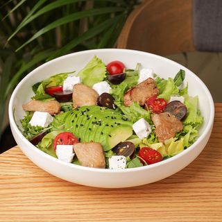 Салат з авокадо та куркою (360г)