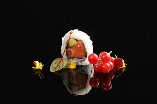 51 Sake uramaki - 4 pezzi