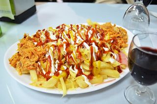 Papas locas con pollo