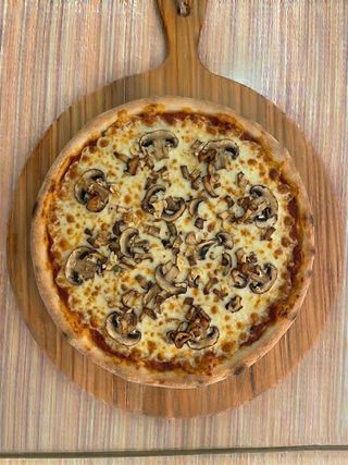 Pizza de Funghi