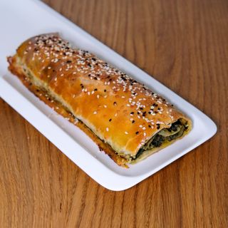 Borek z szpinakiem 230-250g