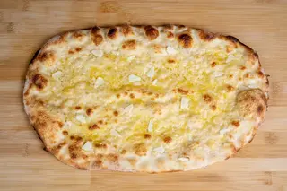 Focaccia all'Olio, Aglio e Parmigiano