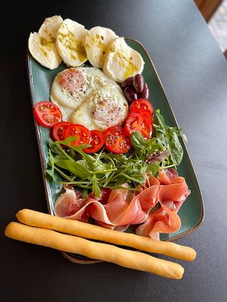 Mic dejun Cathedrale