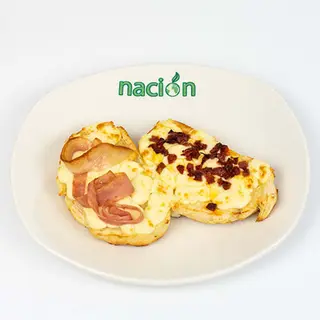 Pan de Ajo con Mozzarella e ingredientes a elegir (2 Uds.)