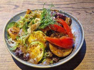 Салат з печених овочів (220g)