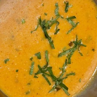 Nepali Valle Verde ( NEPAL GREEN VALLEY)