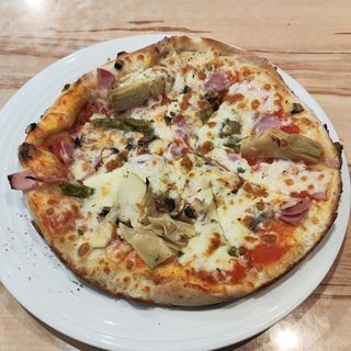 Pizza Estaciones 24 cm