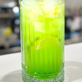 Безалкогольний коктейль "Шалене яблуко"