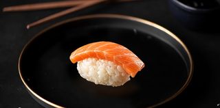 Нігірі з лососем (35г)