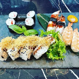 143 Sushi misto cotto 18 pezzi