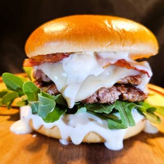 Azzurra Burguer + Batata Frita