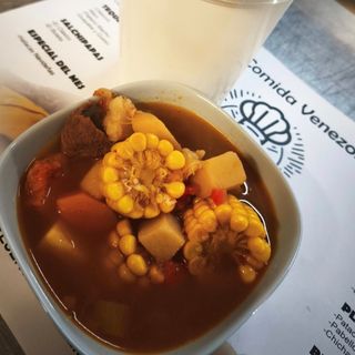 Sopa de Cruzado de Ternera y pollo. 