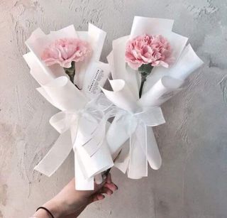 ვარდისფერი მიხაკი