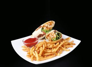 Тортила с хрупкаво пилешко филе (400 гр)