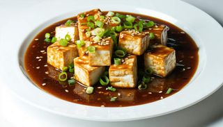 Tofu w sosie czarny pieprz