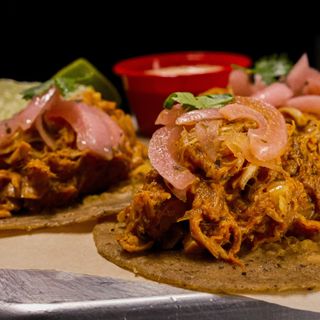 Tacos de cochinita pibil  (3 uds.)