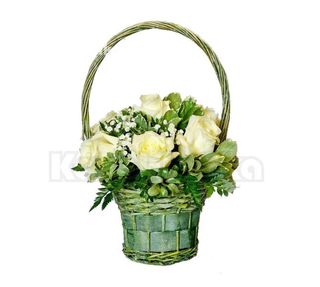 Ruže, gipsofila i bendžamin u korpi (ZVNC 005)