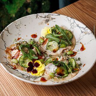 Роти с угрем и маринованными огурцами