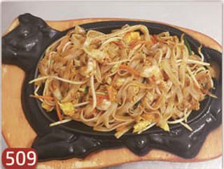 509 Tagliatelle di riso sathè con frutti di mare alla piastra 铁沙茶海鲜粿条