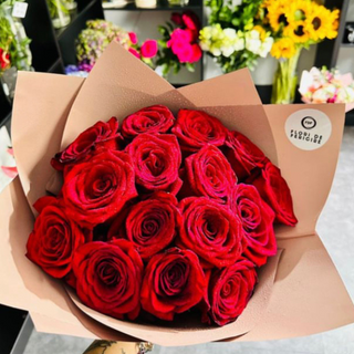 Buchet trandafiri roșii