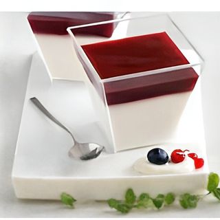 Panna cotta ai frutti di bosco senza glutine