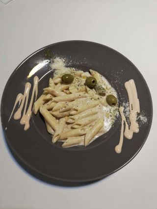 Pasta sa tunom