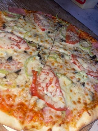 Пица Капричоза