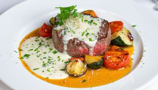 Filet De Bœuf Avec Sauce Parmesan