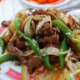 Ternera con pimientos verdes