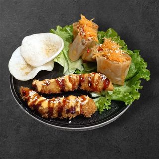 ბოსტნეულის სფრინგ როლი კრევეტებით