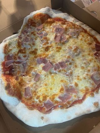 Pizza Proscuitto (30 Cm.)