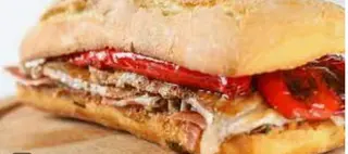 Bocadillo solomillo con pimientos