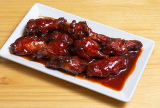 Alitas de pollo picantes bbq coreana (5 piezas)