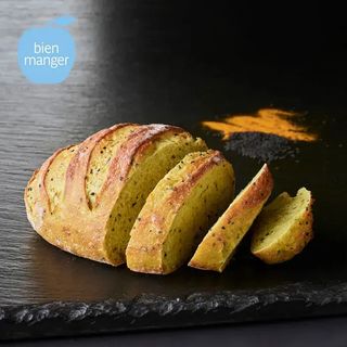 Pain Au Curcuma